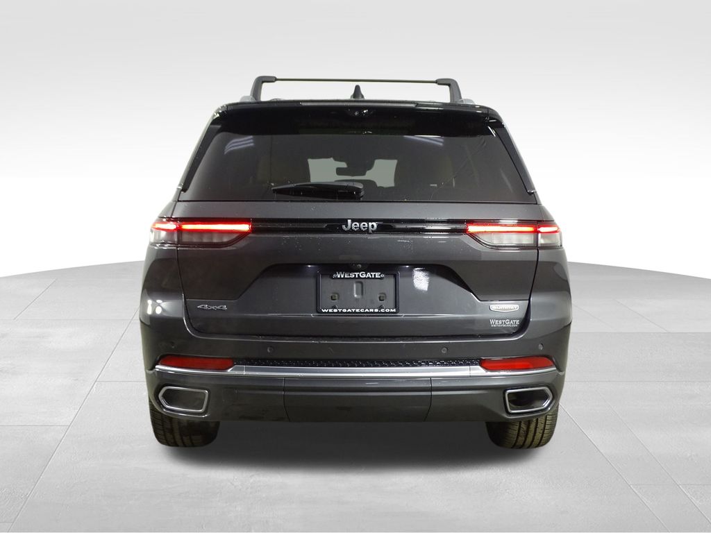 2022 Jeep Grand Cherokee Summit Reserve photo 3