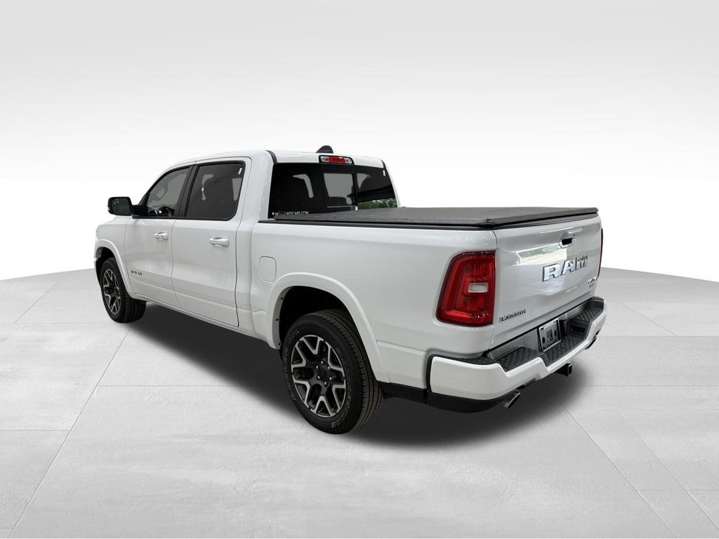 2025 Ram 1500 Laramie photo 4