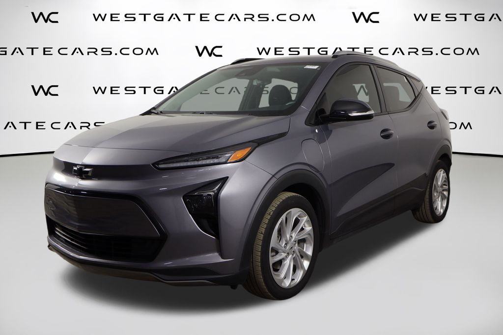 2022 Chevrolet Bolt EUV LT's photo