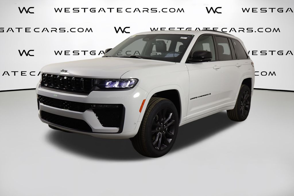 2026 Jeep Grand Cherokee Limited Reserve 4x4's photo