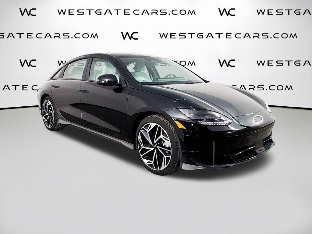 2024 Hyundai IONIQ 6 SEL's photo