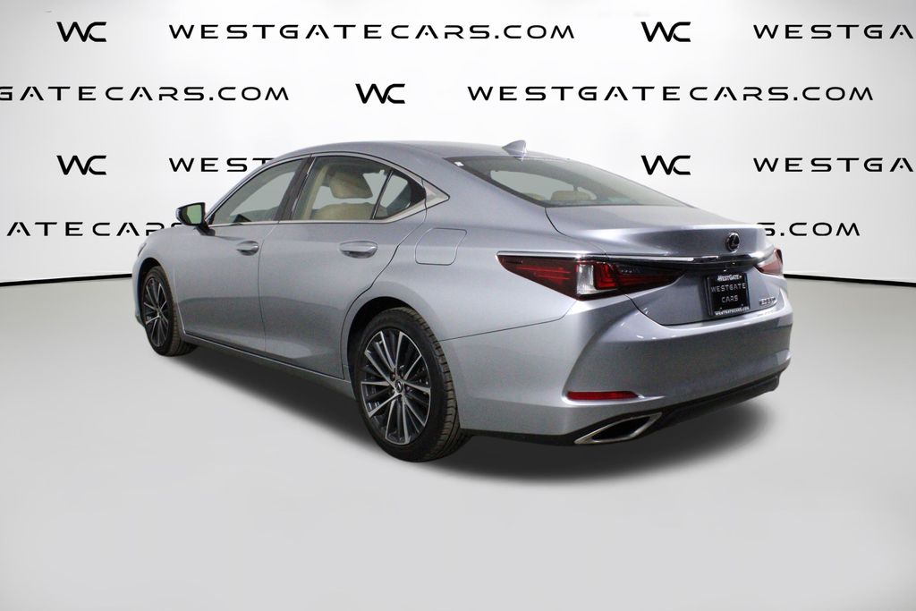 2022 Lexus ES 350 photo 3