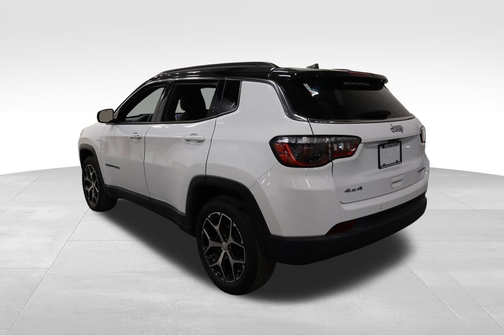 2024 Jeep Compass Limited photo 3