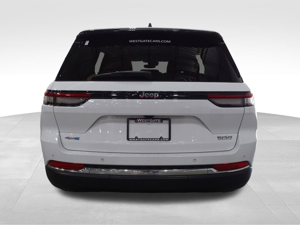 2023 Jeep Cherokee 4xe photo 4