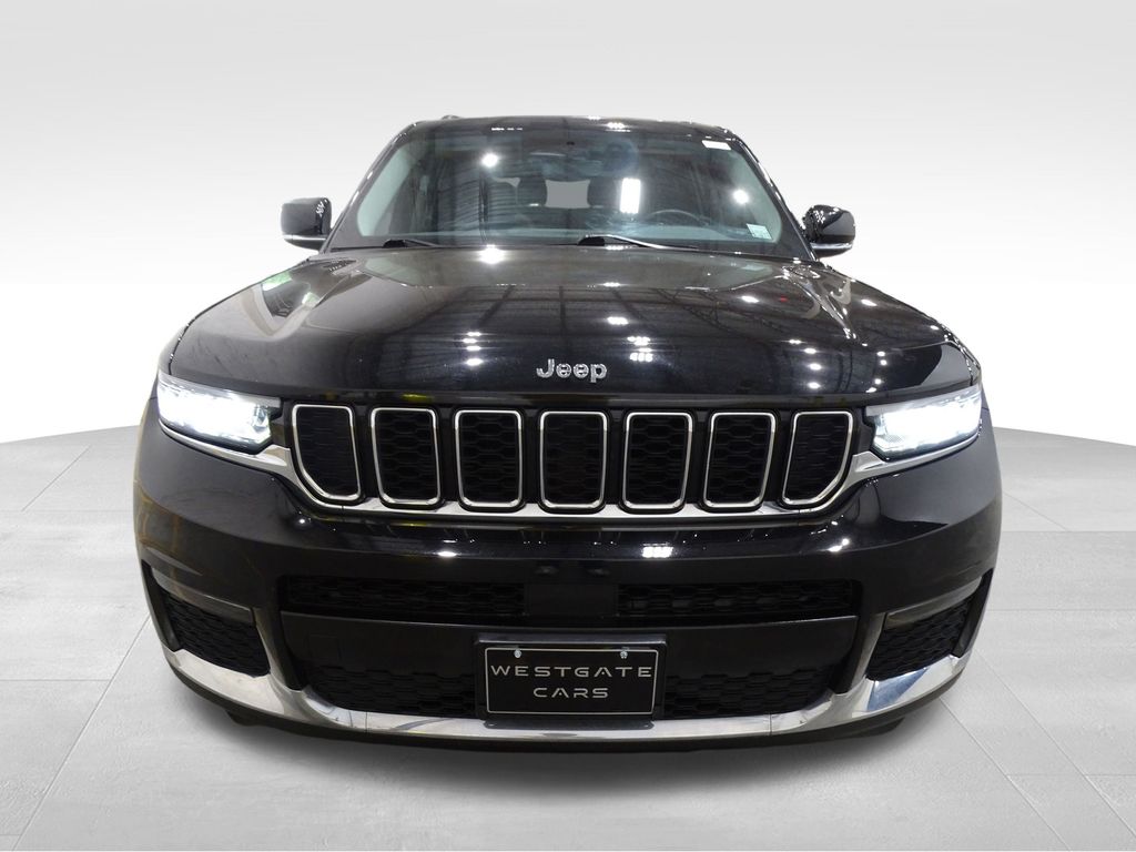 2022 Jeep Grand Cherokee Limited photo 2