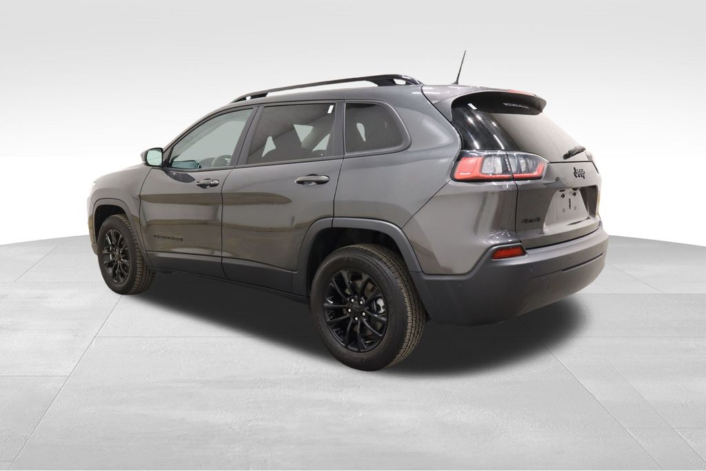 2023 Jeep Cherokee Altitude photo 3