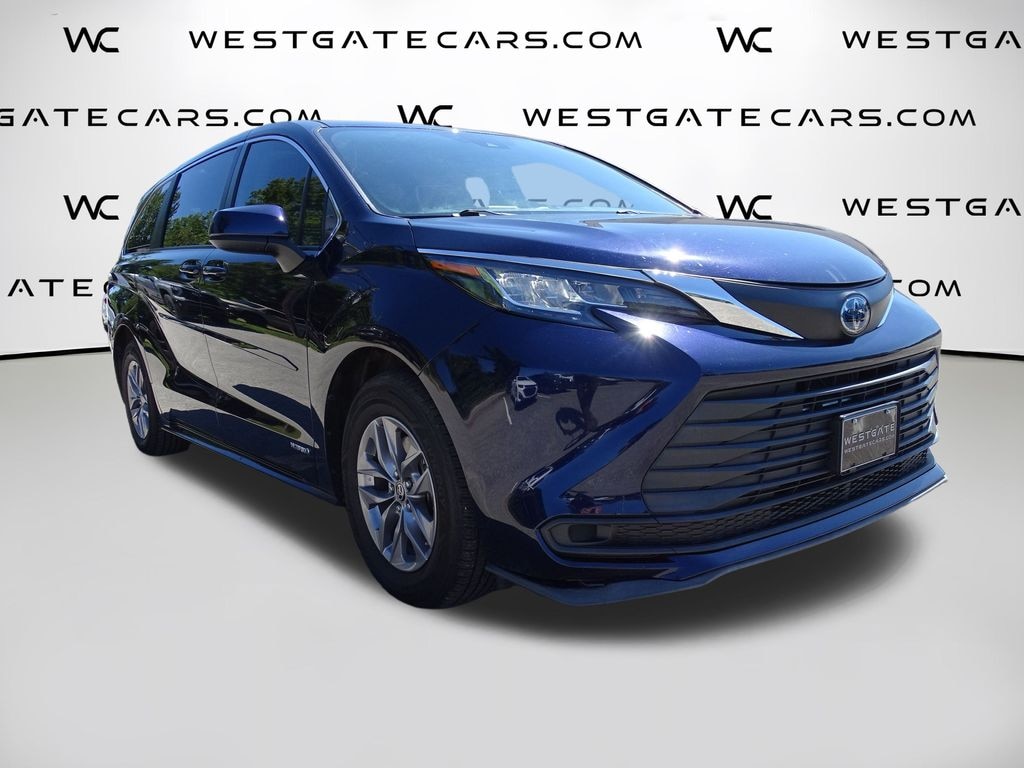Used 2021 Toyota Sienna LE Van