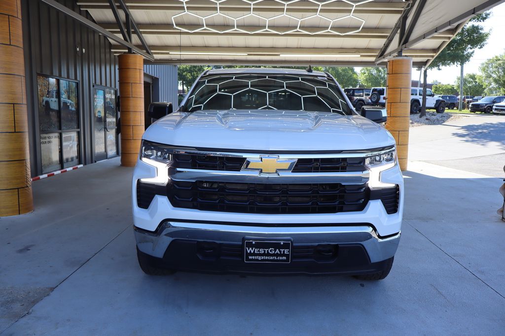 Used 2024 Chevrolet Silverado 1500 LT with VIN 2GCUDDED7R1182595 for sale in Raleigh, NC