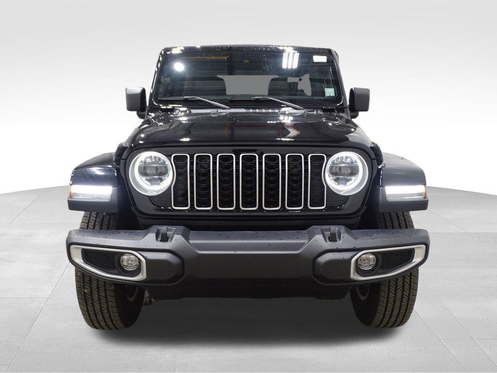 2024 Jeep Wrangler Sahara photo 2