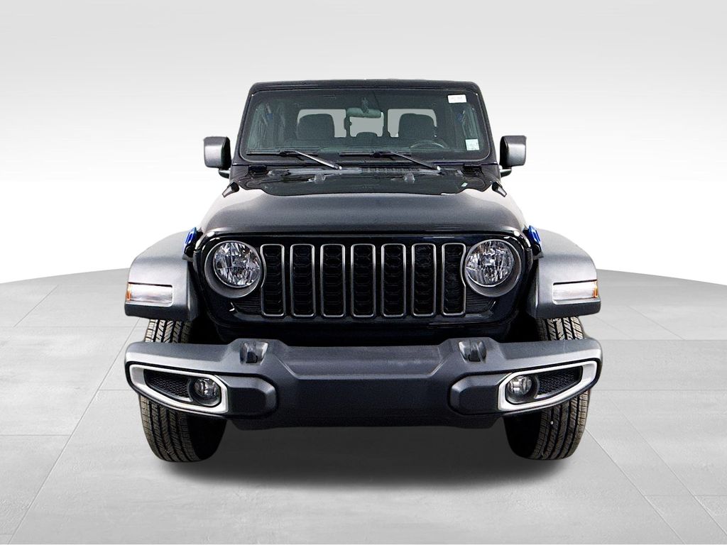 2024 Jeep Gladiator Sport photo 2