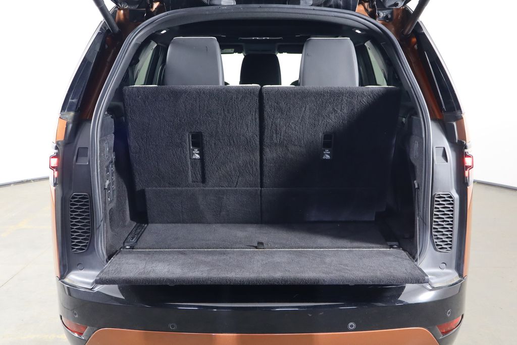 2022 Land Rover Discovery HSE R Dynamic - Photo 16