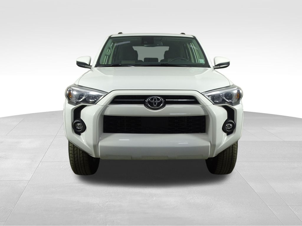 2024 Toyota 4Runner SR5 photo 2