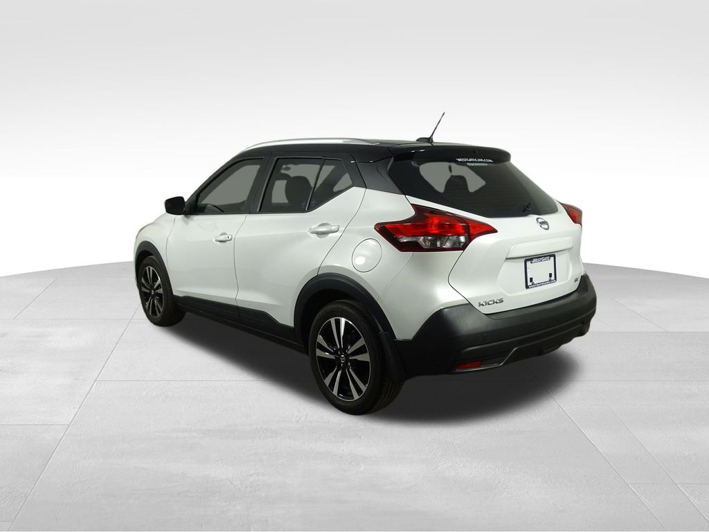 2019 Nissan Kicks SV photo 4