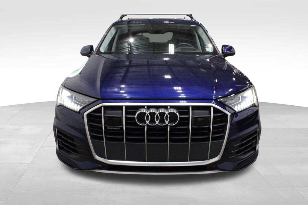 2021 Audi Q7 55 Prestige photo 2