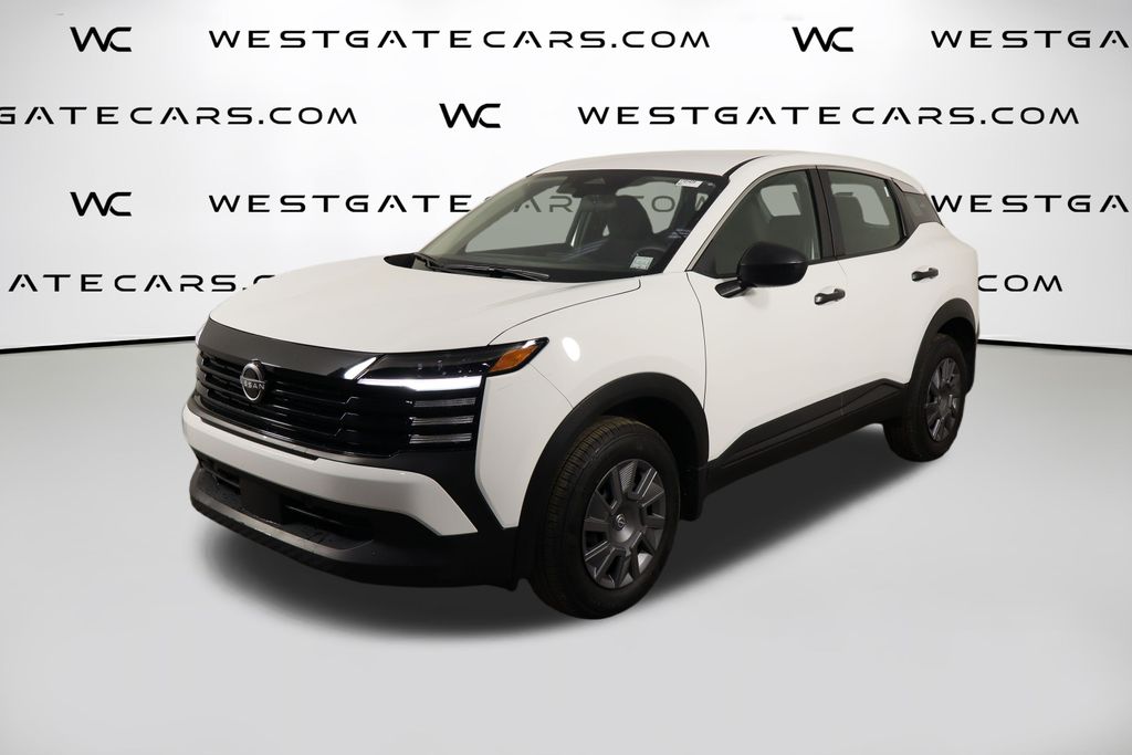 2025 Nissan Kicks S's photo