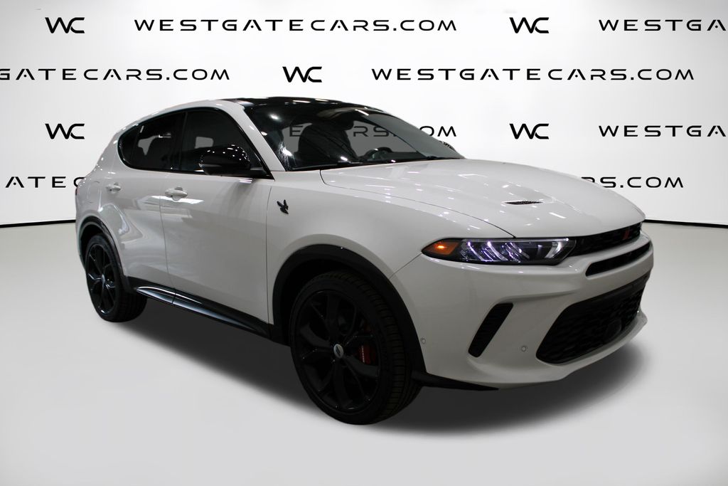 2024 Dodge Hornet R/T's photo