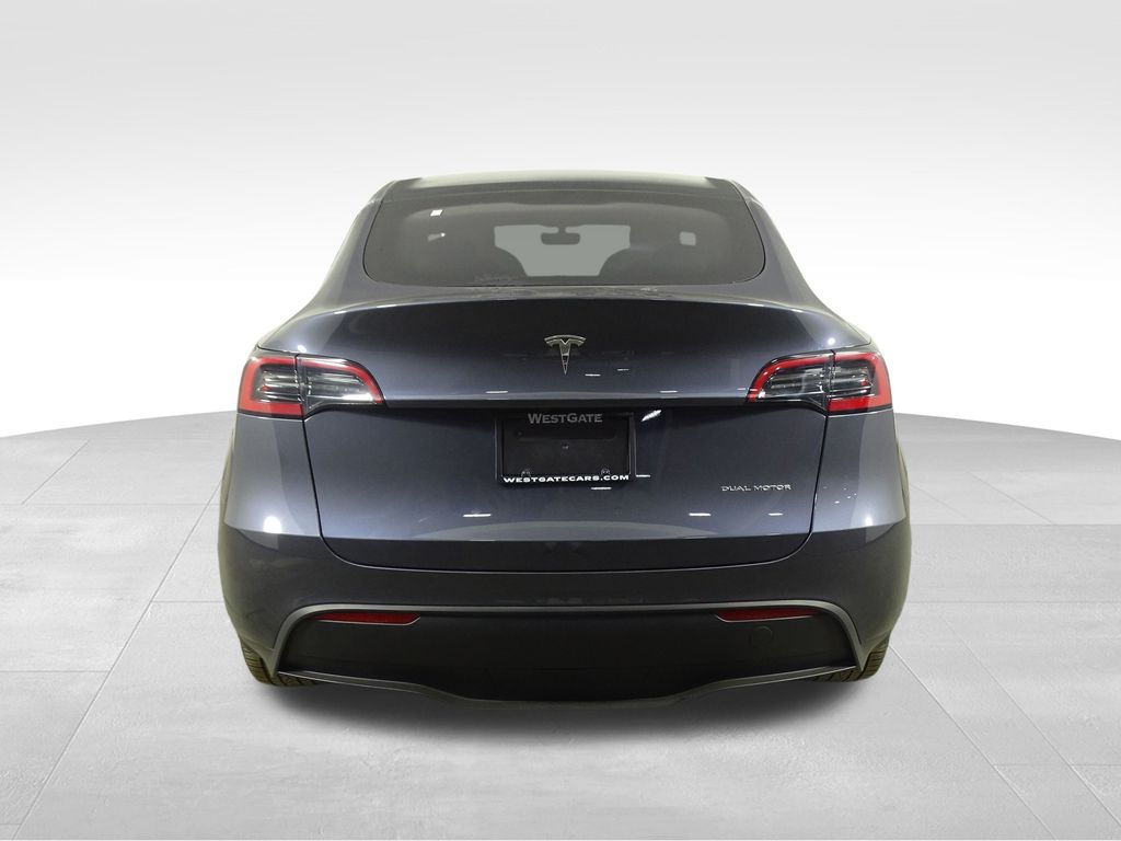 2023 Tesla Model Y Long Range photo 4