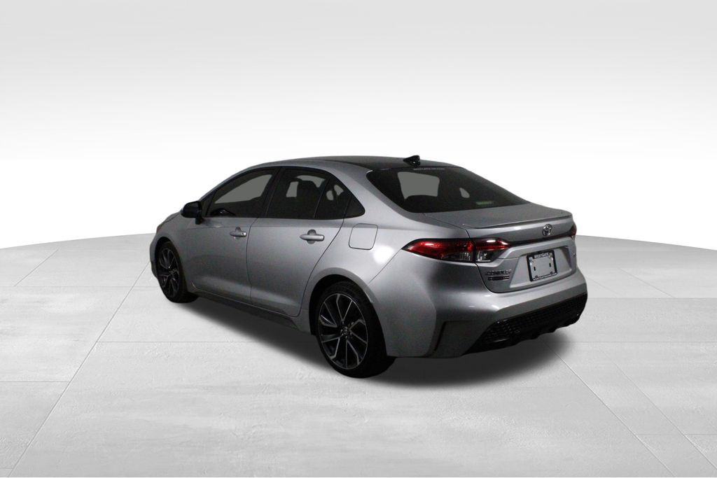 2020 Toyota Corolla SE photo 3
