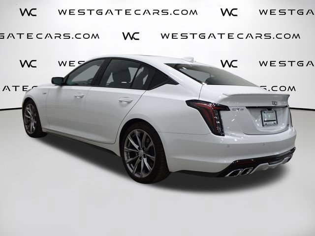 2024 Cadillac CT5 photo 3