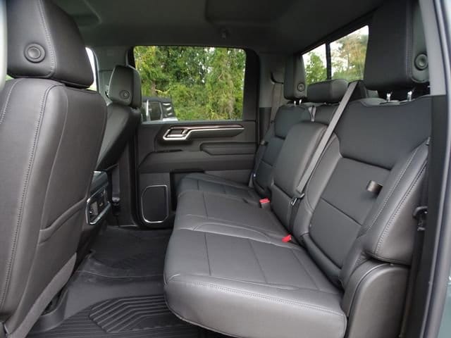 2026 Chevrolet Silverado 2500 HD LTZ - Photo 19