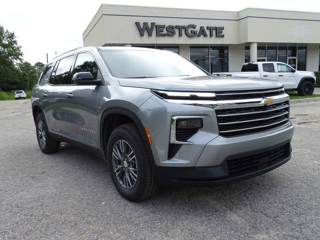 2026 Chevrolet Traverse photo 2