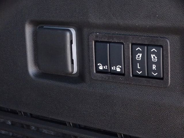2026 Chevrolet Tahoe Premier - Photo 18