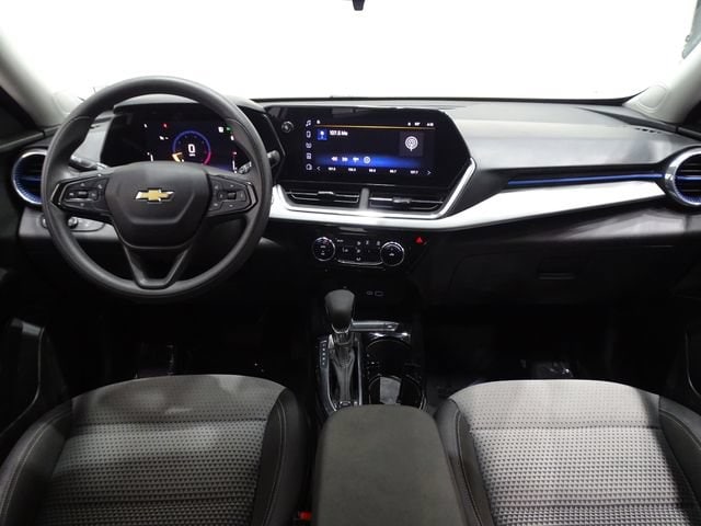 2024 Chevrolet Trax LT - Photo 28