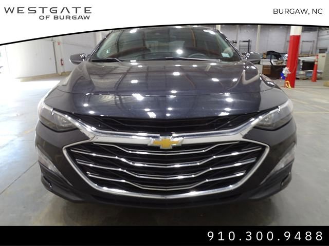 2023 Chevrolet Malibu 1LT photo 2