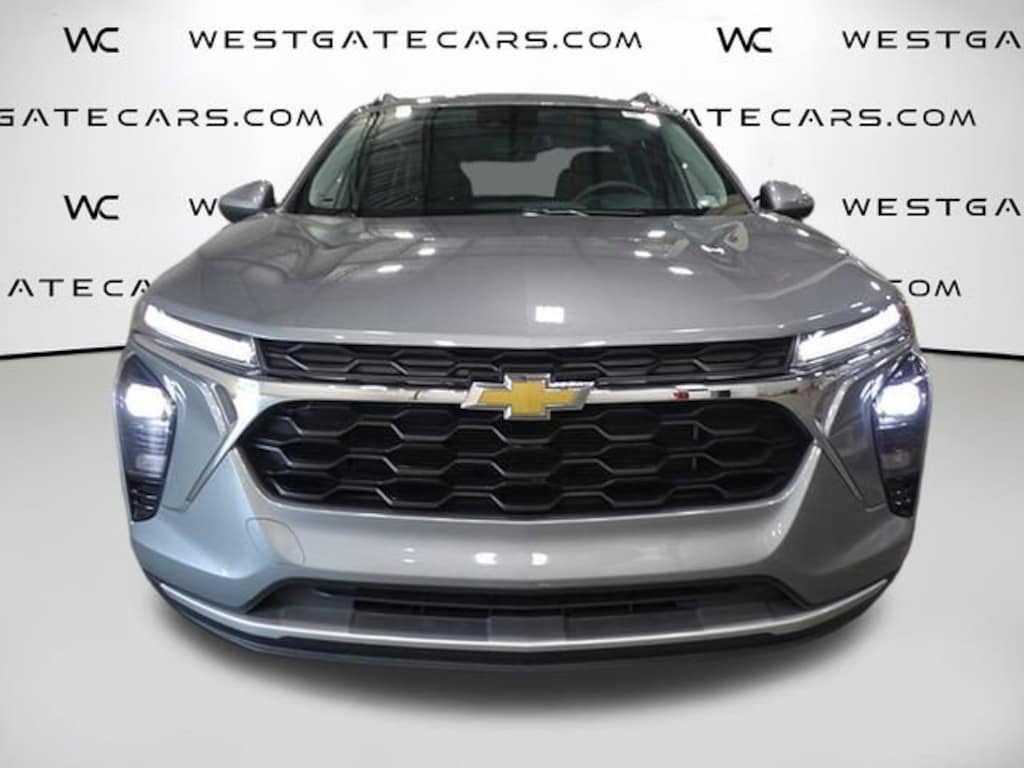 Used 2024 Chevrolet Trax LT SUV