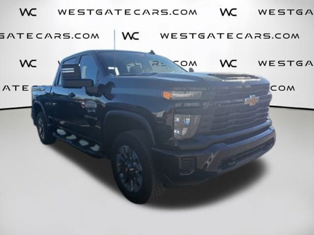 Used 2025 Chevrolet Silverado 2500 HD Custom Truck