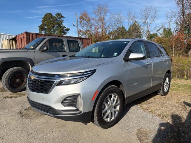 2022 Chevrolet Equinox LT photo 3