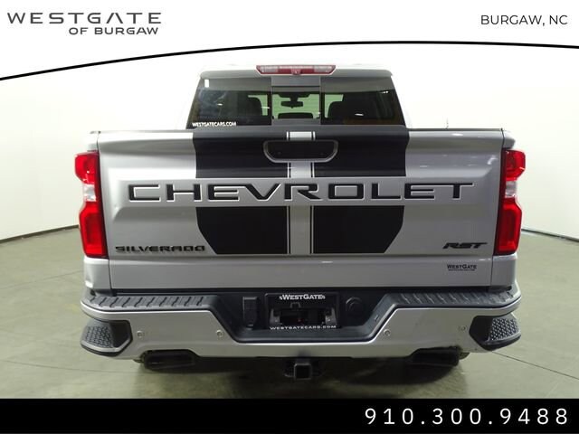 2020 Chevrolet Silverado 1500 RST photo 3