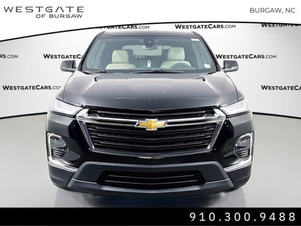 Used 2022 Chevrolet Traverse LS SUV