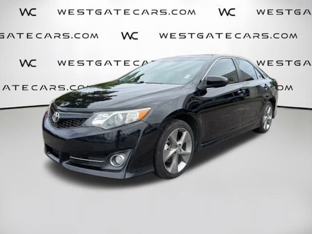 Used 2014 Toyota Camry SE