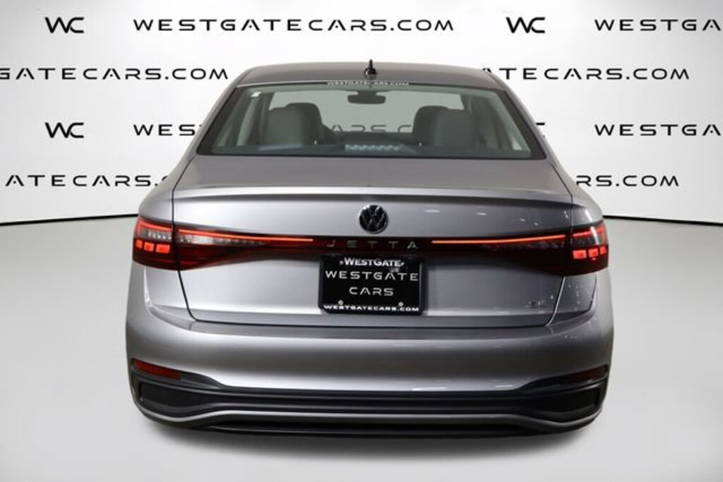 Used 2025 Volkswagen Jetta SE