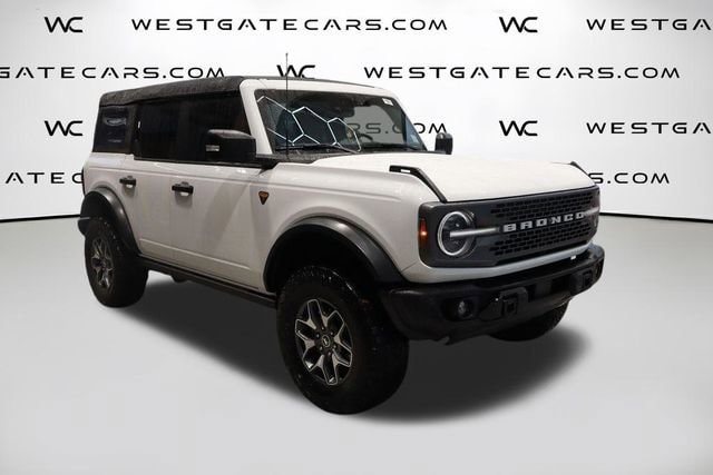 2023 Ford Bronco 4-Door Badlands's photo
