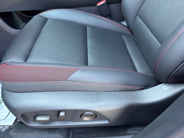 2027 Chevrolet Equinox RS - Photo 24