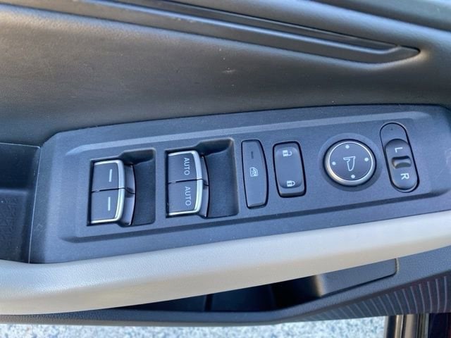 2023 Honda Accord Hybrid EX-L - Photo 17