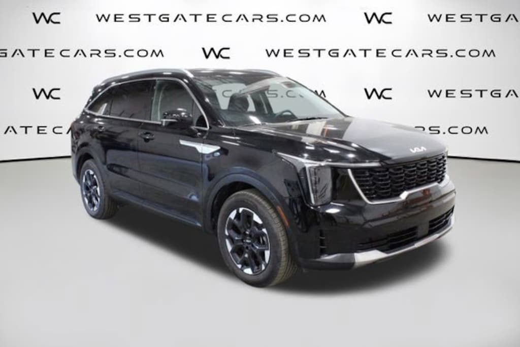 Used 2024 Kia Sorento S