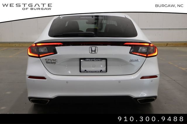 2022 Honda Civic Hatchback Sport Touring photo 4