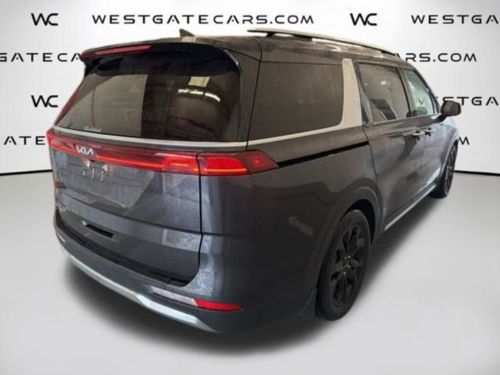Used 2022 Kia Carnival SX Prestige