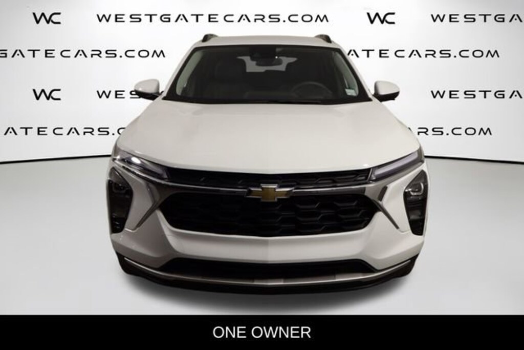 Used 2025 Chevrolet Trax LT SUV