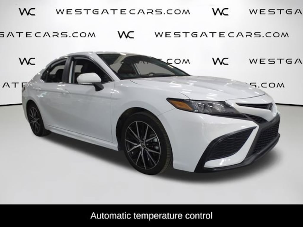 Used 2023 Toyota Camry SE