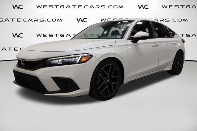 2022 Honda Civic Hatchback Sport Touring's photo