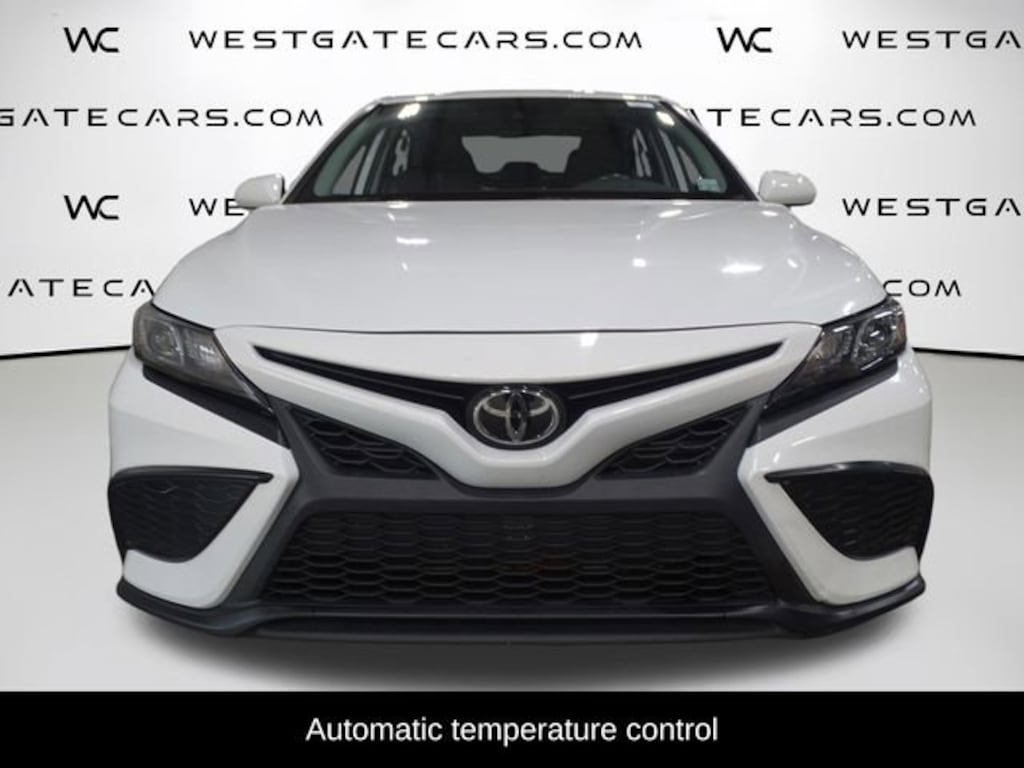 Used 2023 Toyota Camry SE