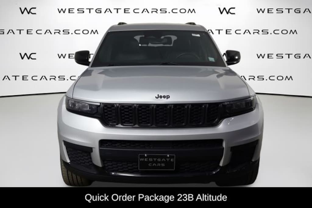 Used 2023 Jeep Grand Cherokee L Laredo SUV