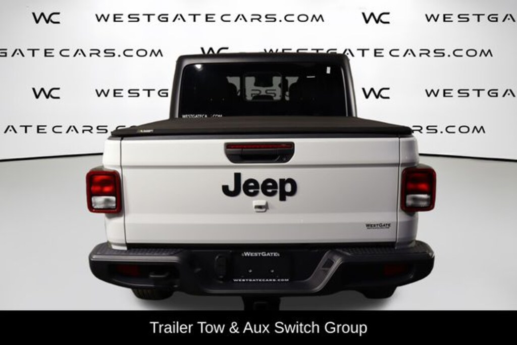 Used 2024 Jeep Gladiator Sport Truck Crew Cab
