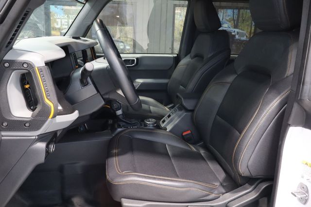 2023 Ford Bronco Badlands photo 3