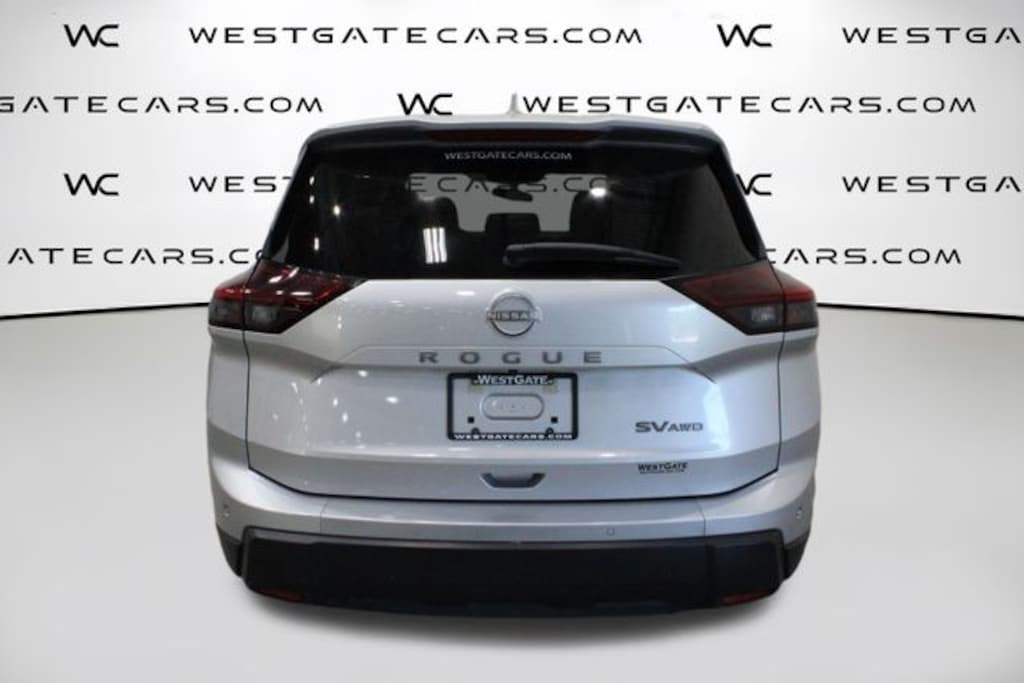 Used 2024 Nissan Rogue SV SUV