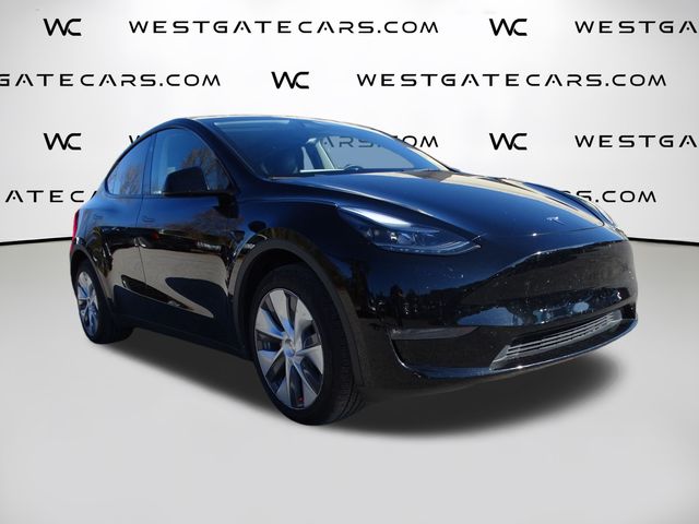 2023 Tesla Model Y Long Range's photo